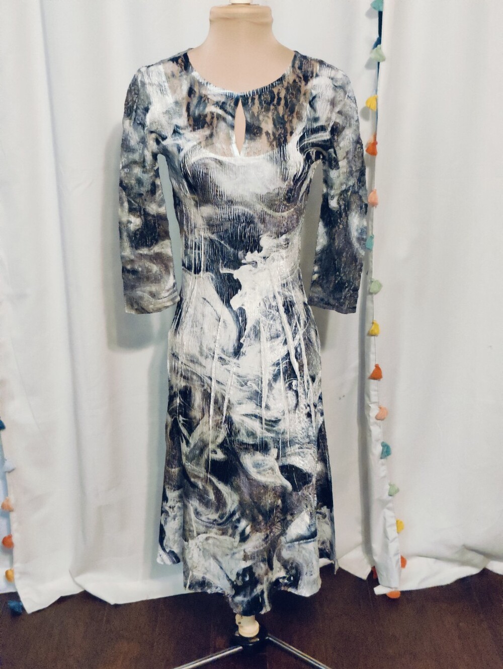 Komarow iconic Crinkle Web Dress lace Insets unstretched unworn Showstopper SM